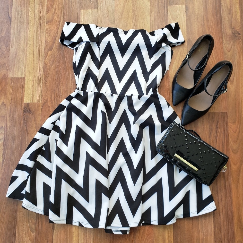 Derek Heart Off the Shoulder Chevron Mini Dress